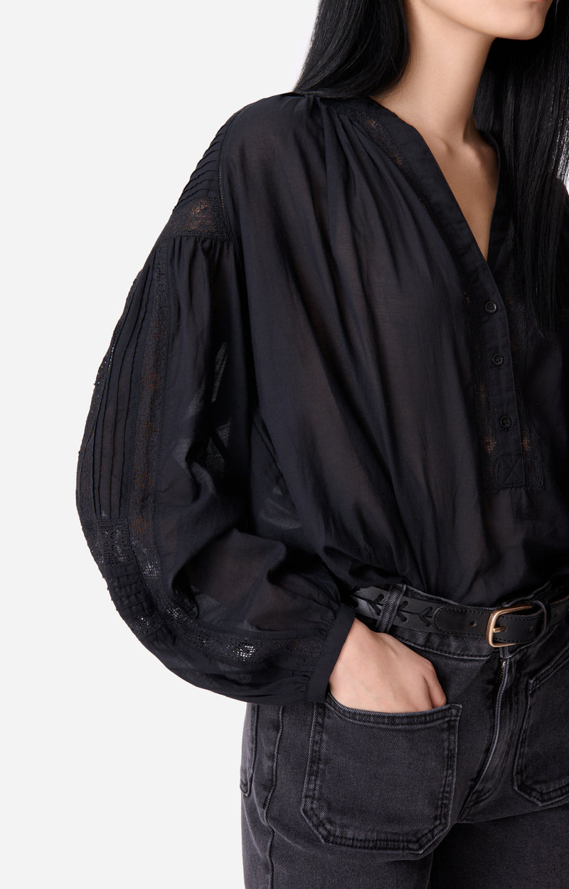 NIPOA BLACK BLOUSE