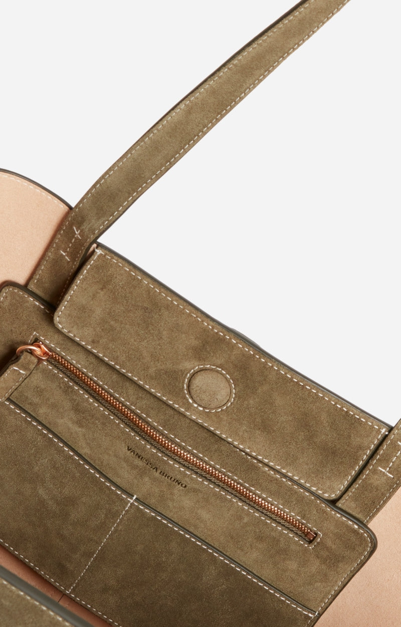 LARGE CALF LEATHER TAUPE DAILY TOTE