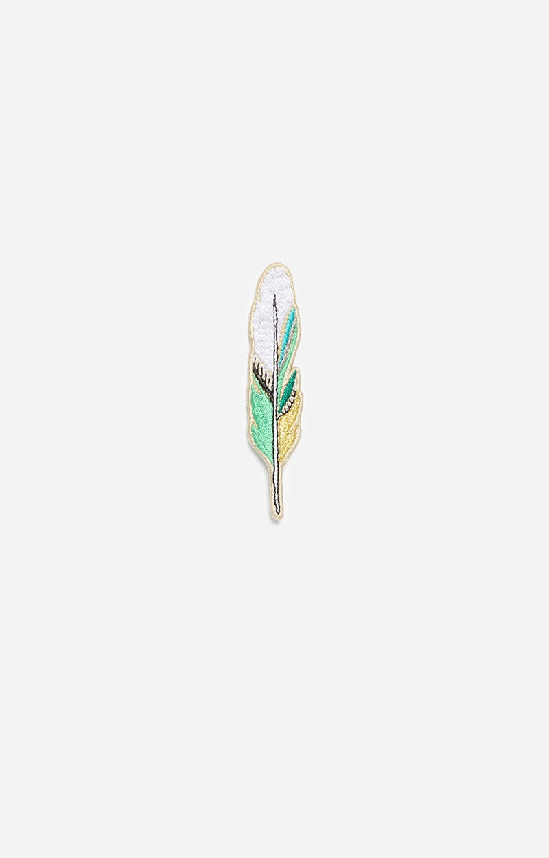 LARGE WHITE AND TURQUOISE FEATHER PATCH