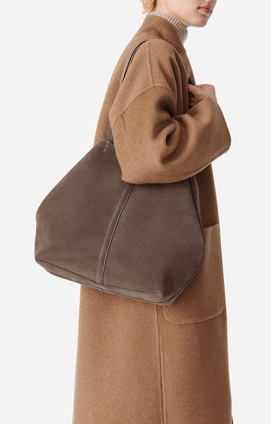 LARGE CALF LEATHER TAUPE DAILY TOTE