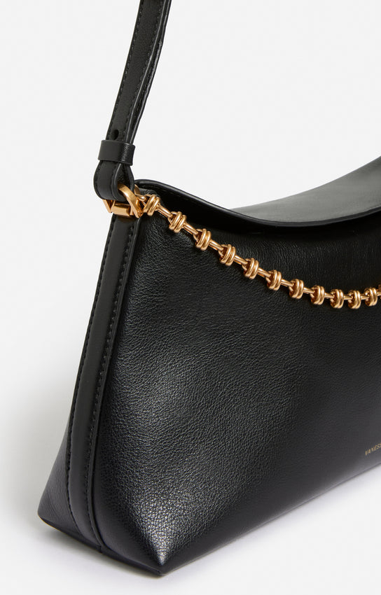 BLACK CHAIN CLUTCH