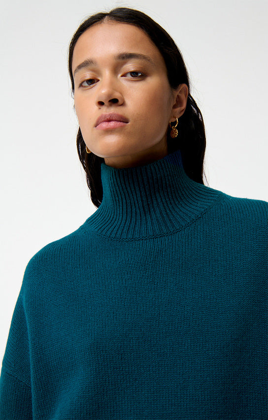MALO PEACOCK BLUE SWEATER