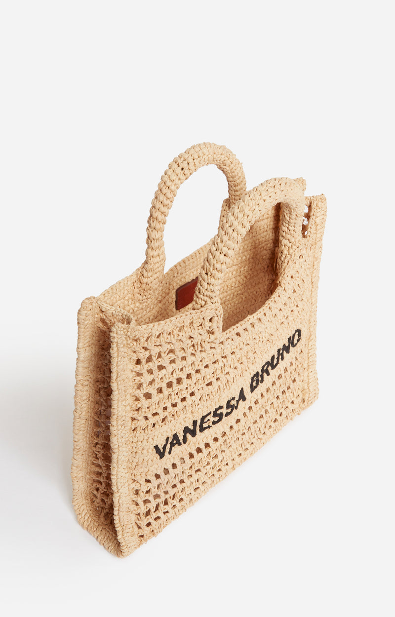 SMALL RAFFIA SAND BASKET