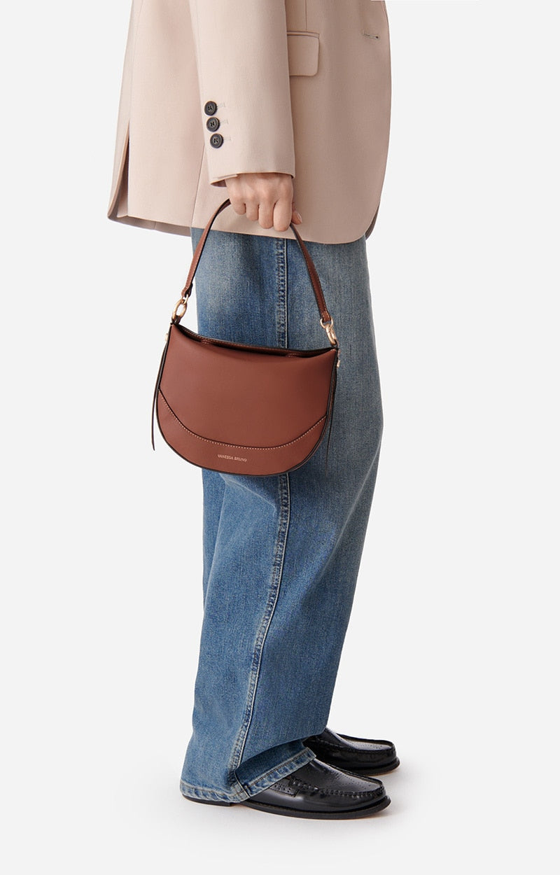SMALL LEATHER BISCUIT DAILY BAG